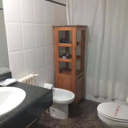 Giral Szálloda Biescas